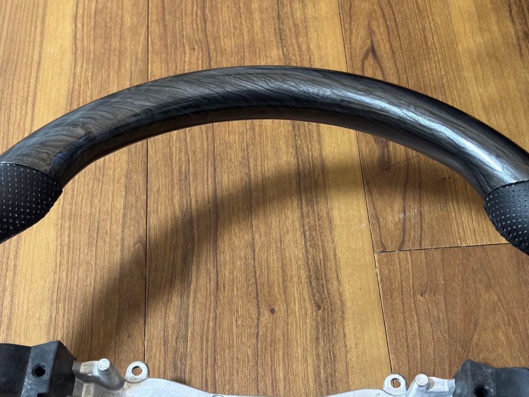 トヨタ　200系 ハイエース　4.5.6.7.8.型　ハンドル