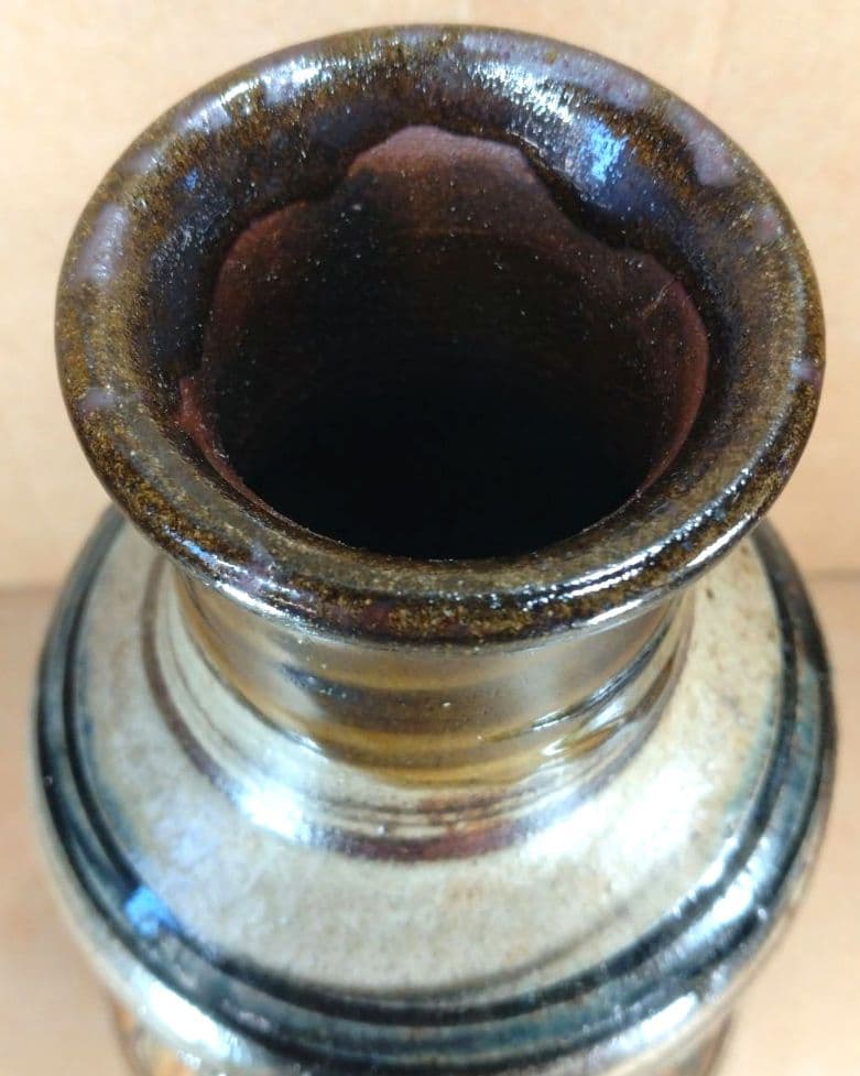 本物保証】金城次郎 壷屋焼嘉瓶 共箱 栞 人間国宝 笑魚海老