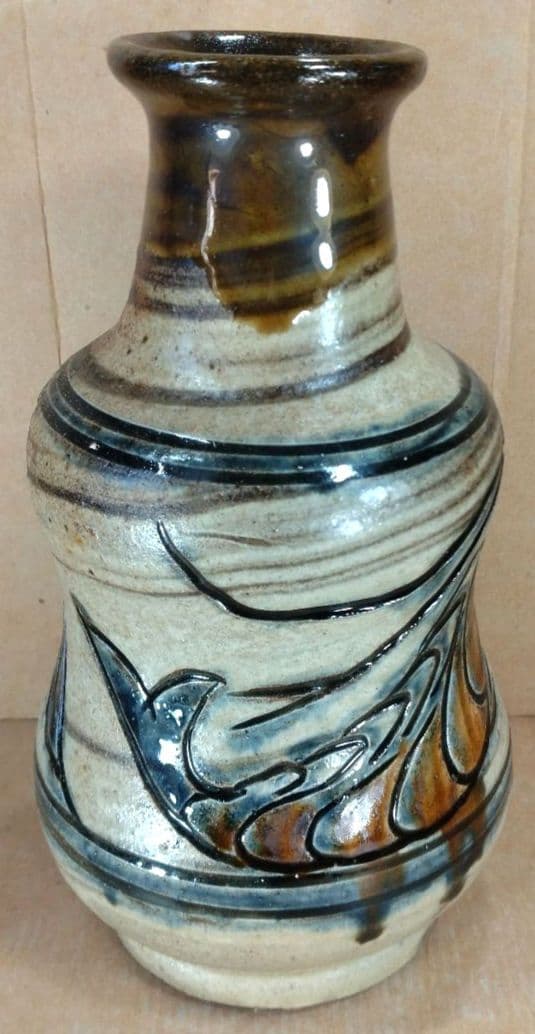 本物保証】金城次郎 壷屋焼嘉瓶 共箱 栞 人間国宝 笑魚海老