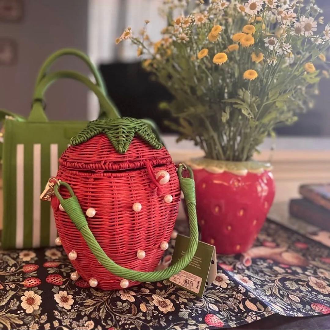 ケイトスペードターゲットコラボ完売品いちご かごバッグ新品 - メルカリ