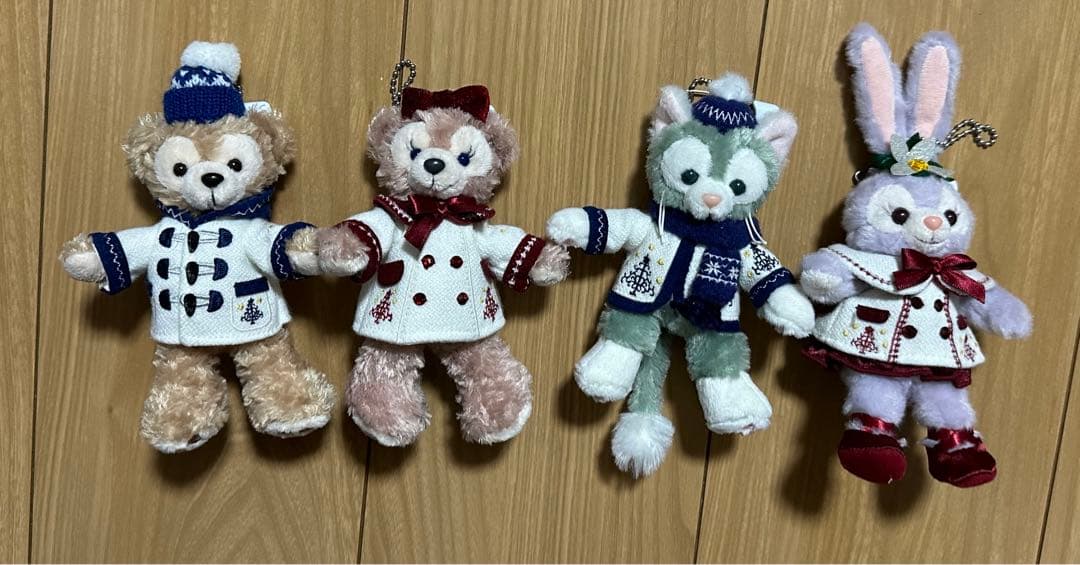 ダッフィーフレンズ 2018 イッツ・クリスマスタイム ぬいぐるみバッジ セット イッツ・クリスマスタイム！」コスチューム！ダッフィー＆フレンズ