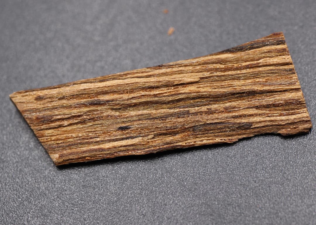 香木 古渡命銘木　真南蛮《難波》百二十種　約0.78g 沈香 お香