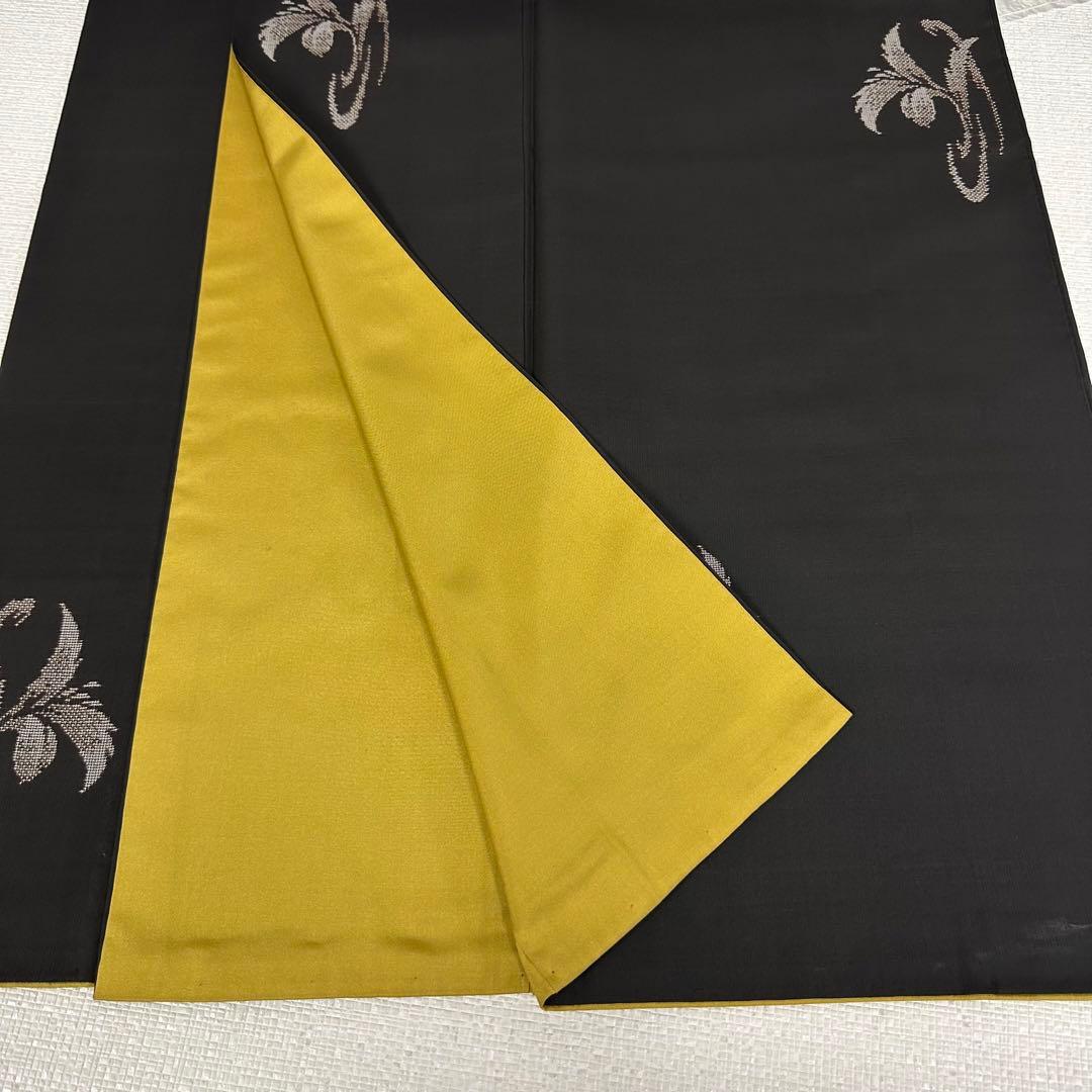 大島紬 袷 正絹 東京ますいわ屋 黒 地空き 植物飛び柄 身丈155.5裄63