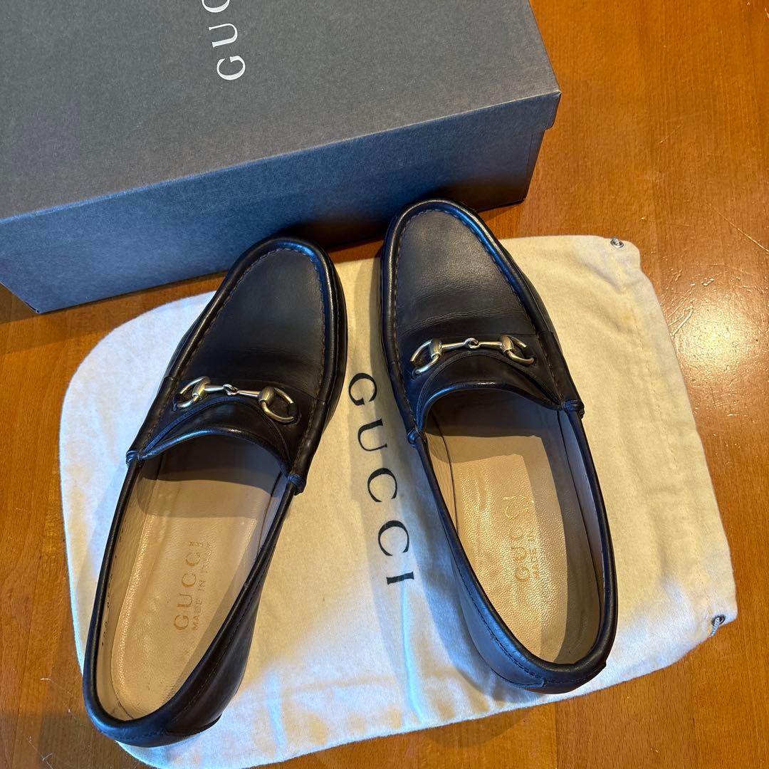GUCCI ブラック レザー ローファー Gucci ブラックレザー ローファー - メルカリ