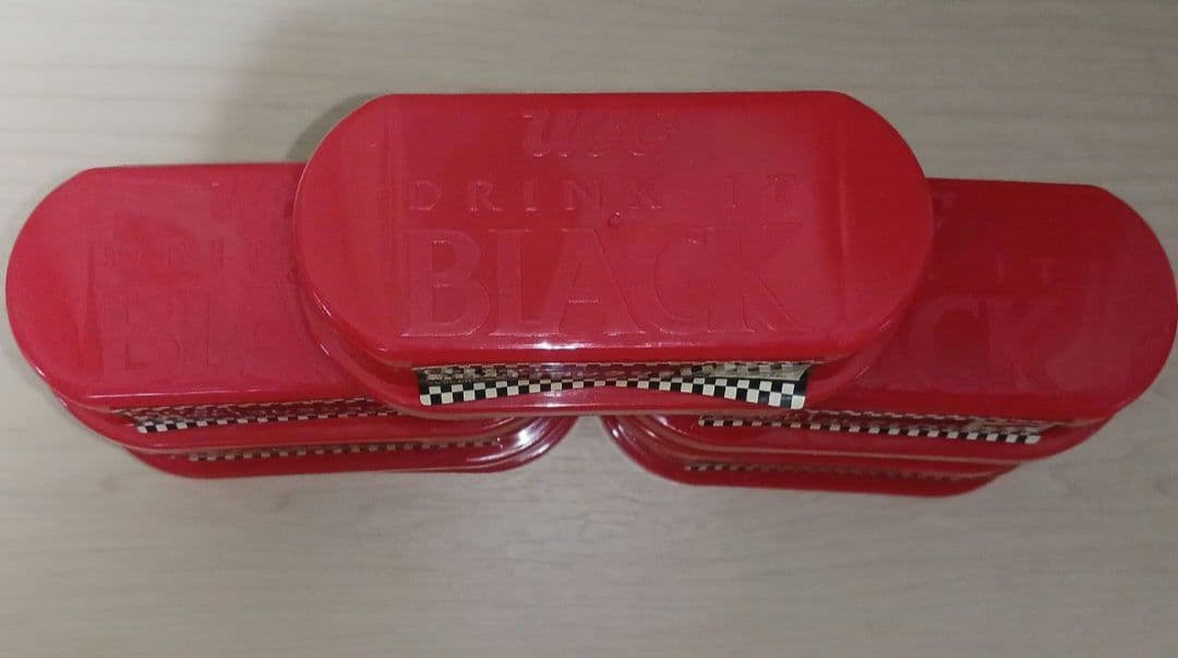 VECO ストラリス フェラーリ トレーラー 1:87 軌跡のF1コレクション