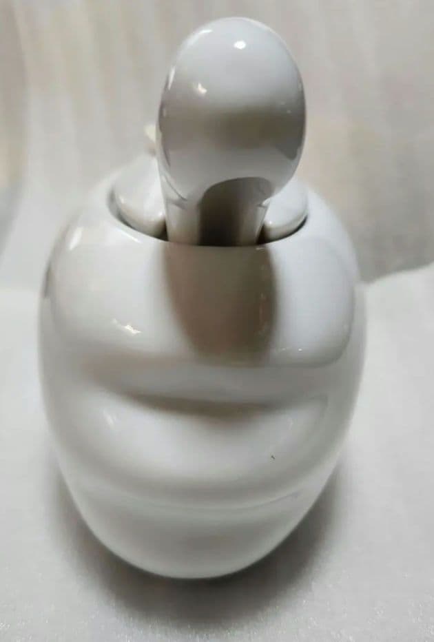 最終お値下げ】サンダーバニーシュガーポット 陶磁製 両耳スプーン