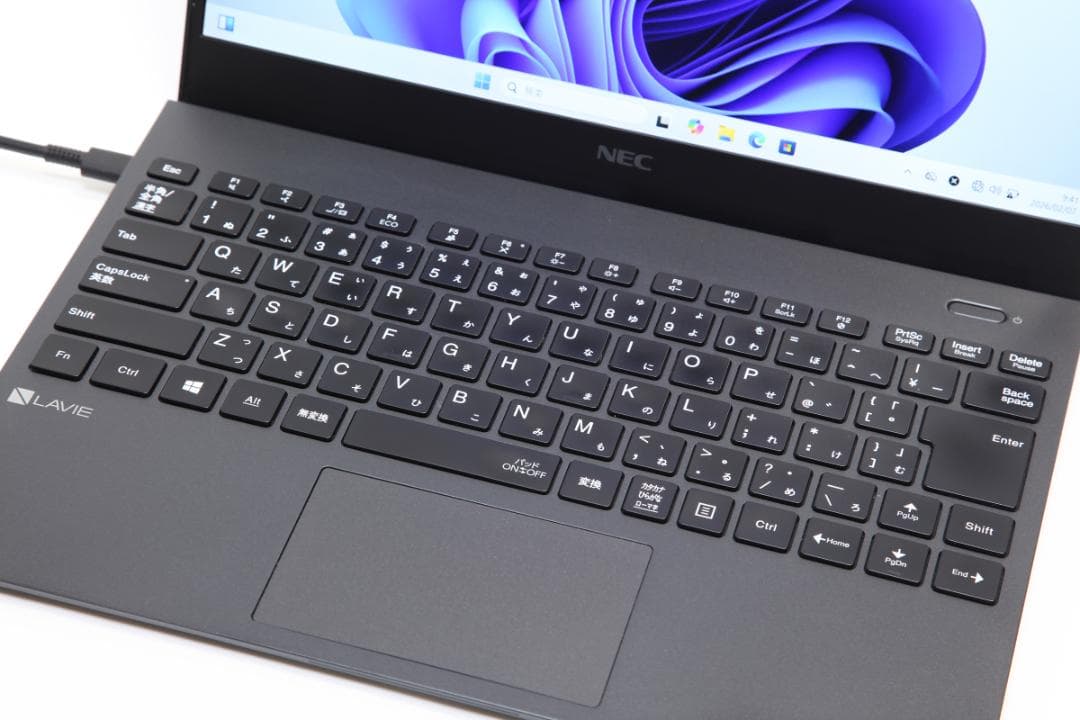 高性能11世代Core-i7／16GBメモリ／訳あり特価】NEC LAVIE - メルカリ