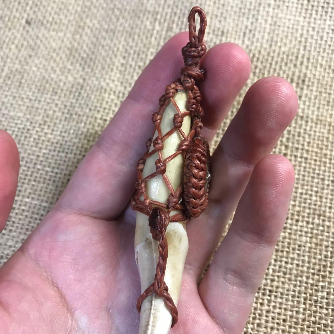 熊の牙 マクラメ ペンダントトップ インディアンジュエリー