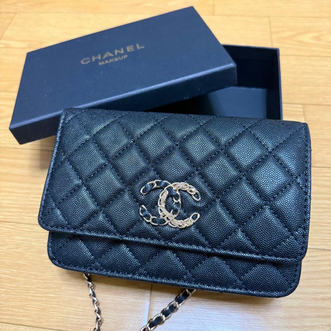 CHANEL MAKEUP ウォレットショルダーバッグ ブラック - メルカリ