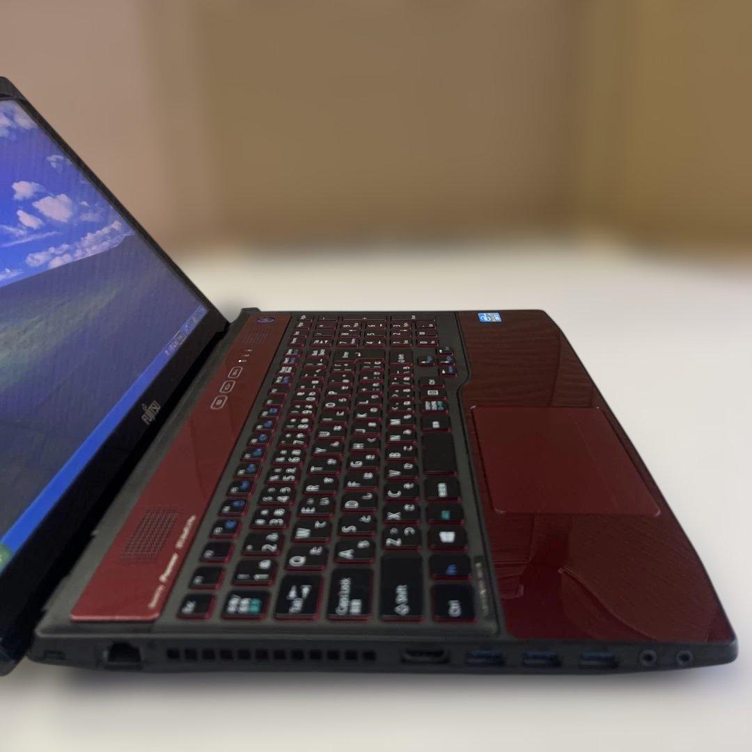 ☆格安WinXP☆富士通15.6インチ大画面第3世代i7PC☆長時間バッテリー付