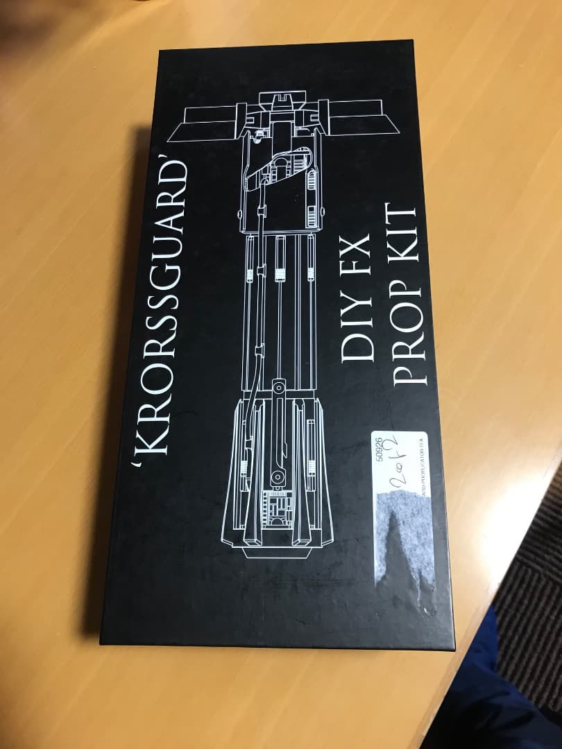 カスタムライトセーバー　クロスガード　カイロレン　kr カスタムライトセーバー クロスガード カイロレン kr - メルカリ