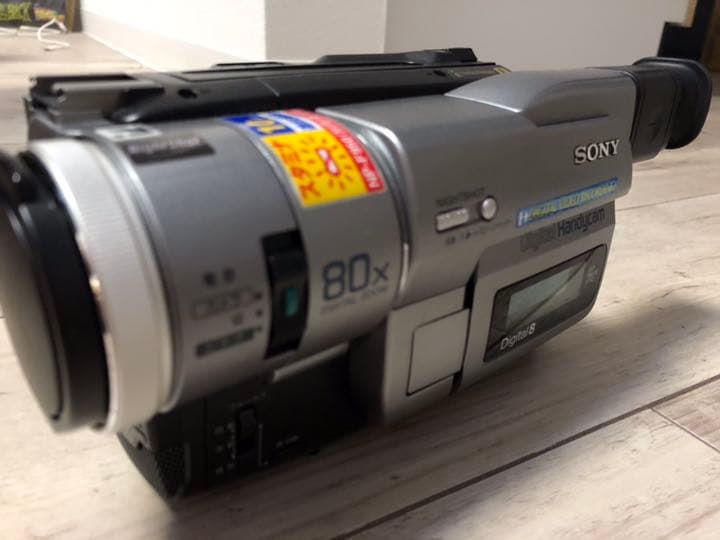 激レア】SONY DCR-TRV110K(8ミリビデオテープ×4本付)