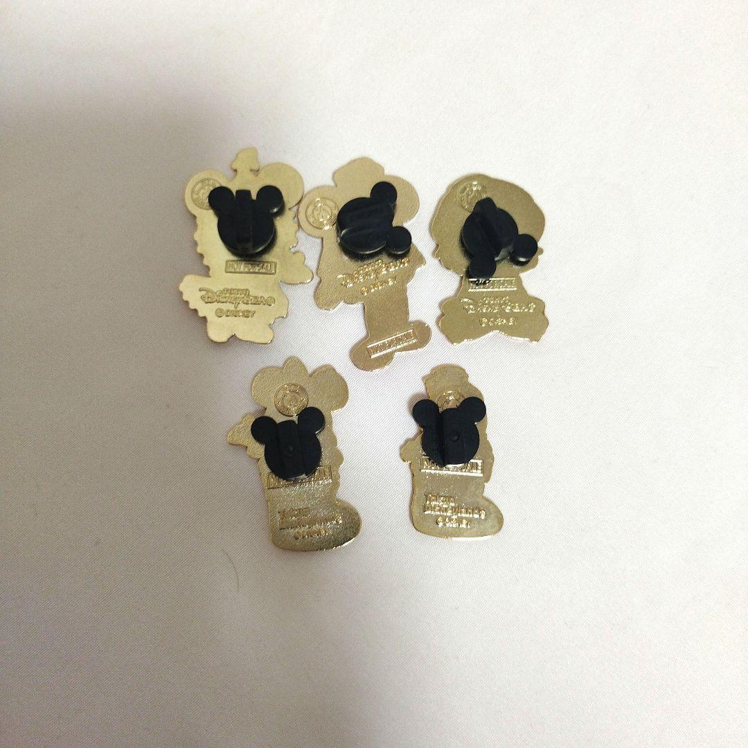 非売品】ディズニー ピンバッチ 参加賞 アラビアン クリスマス