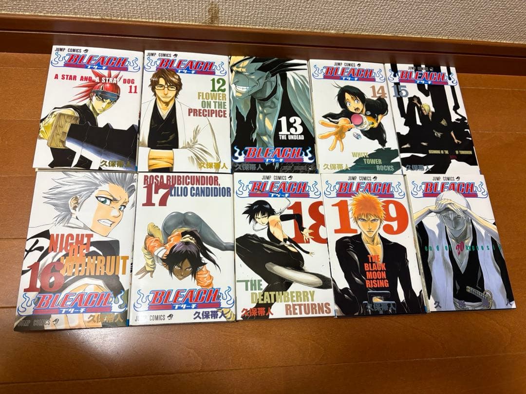 BLEACH全巻セット＋小説等おまけ付き - メルカリ
