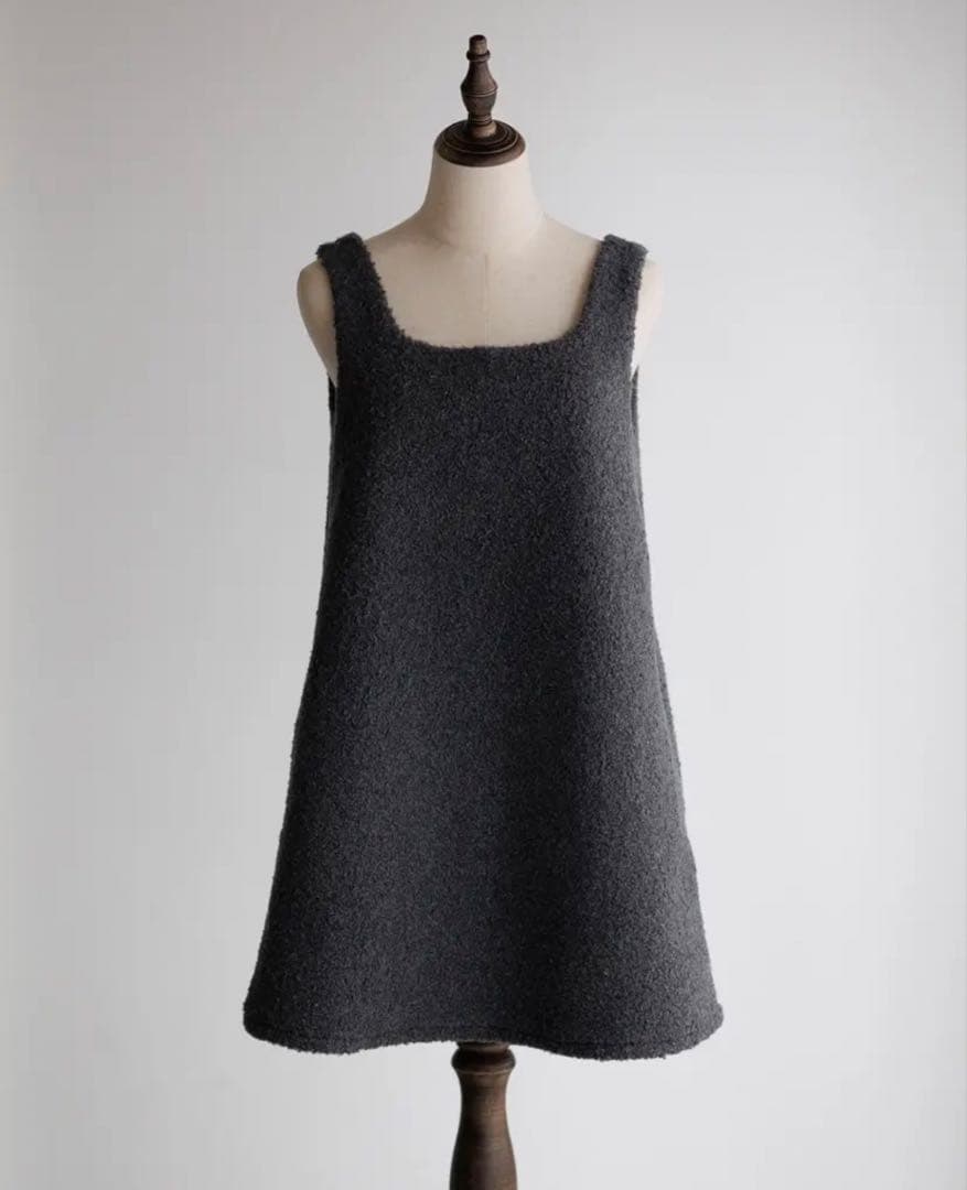 ポワ 【Pois】スクエアプードルワンピース - メルカリ