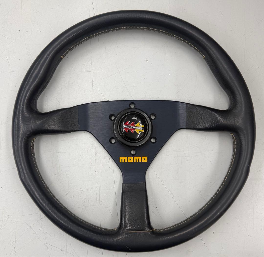MOMO ステアリング　ホーンボタン付　TYP V35 MOMO DESIGN（モモデザイン） モモ(MOMO) ステアリング ホーンボタン