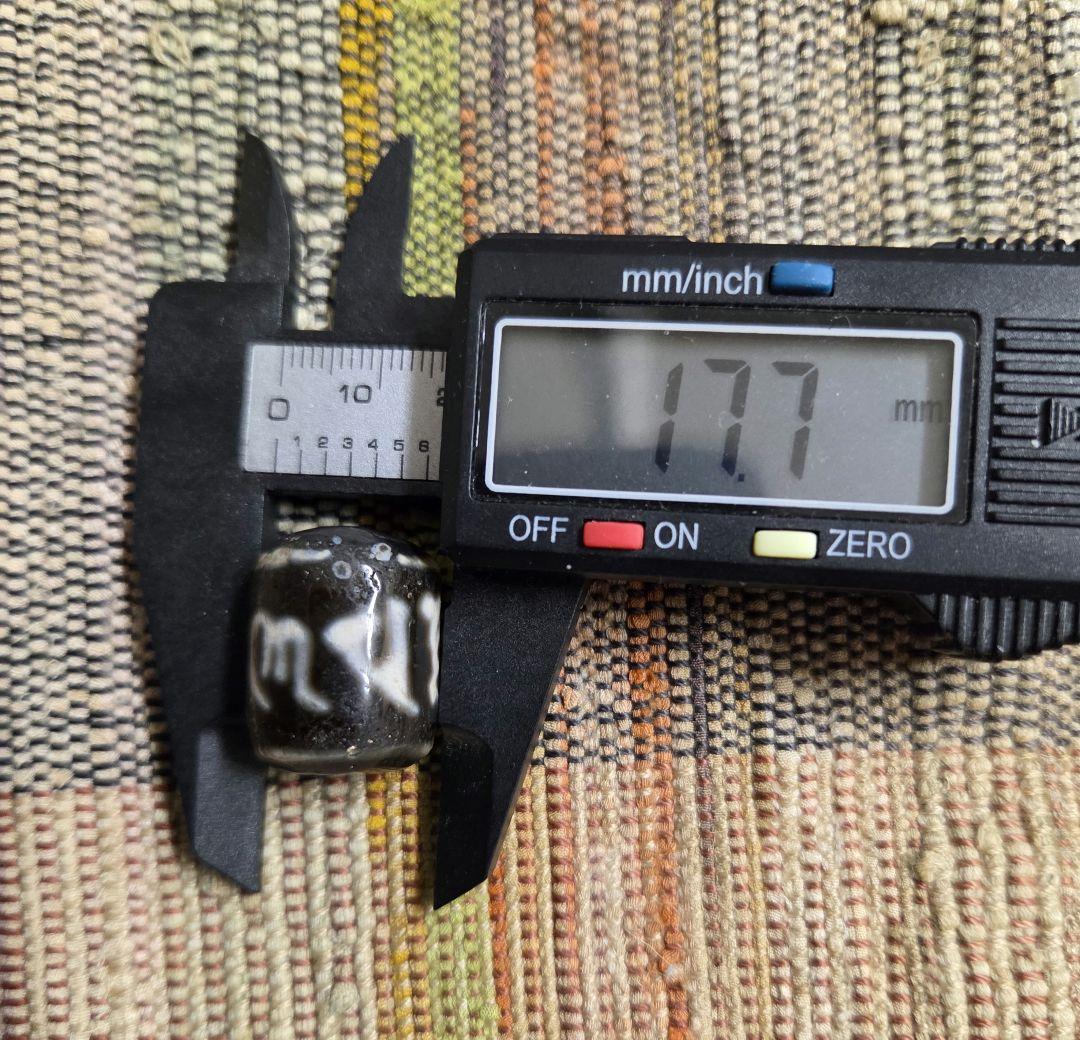 890 天珠 六字真言天珠 梵字 太極天珠 dzibeads 2個セット！