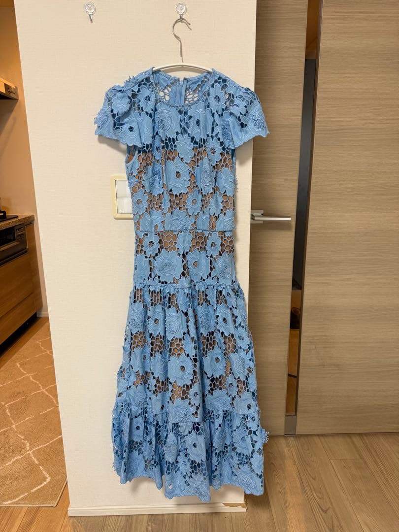 セルフポートレート　ワンピース self-portrait（セルフポートレート）の「self-portrait ミディ丈