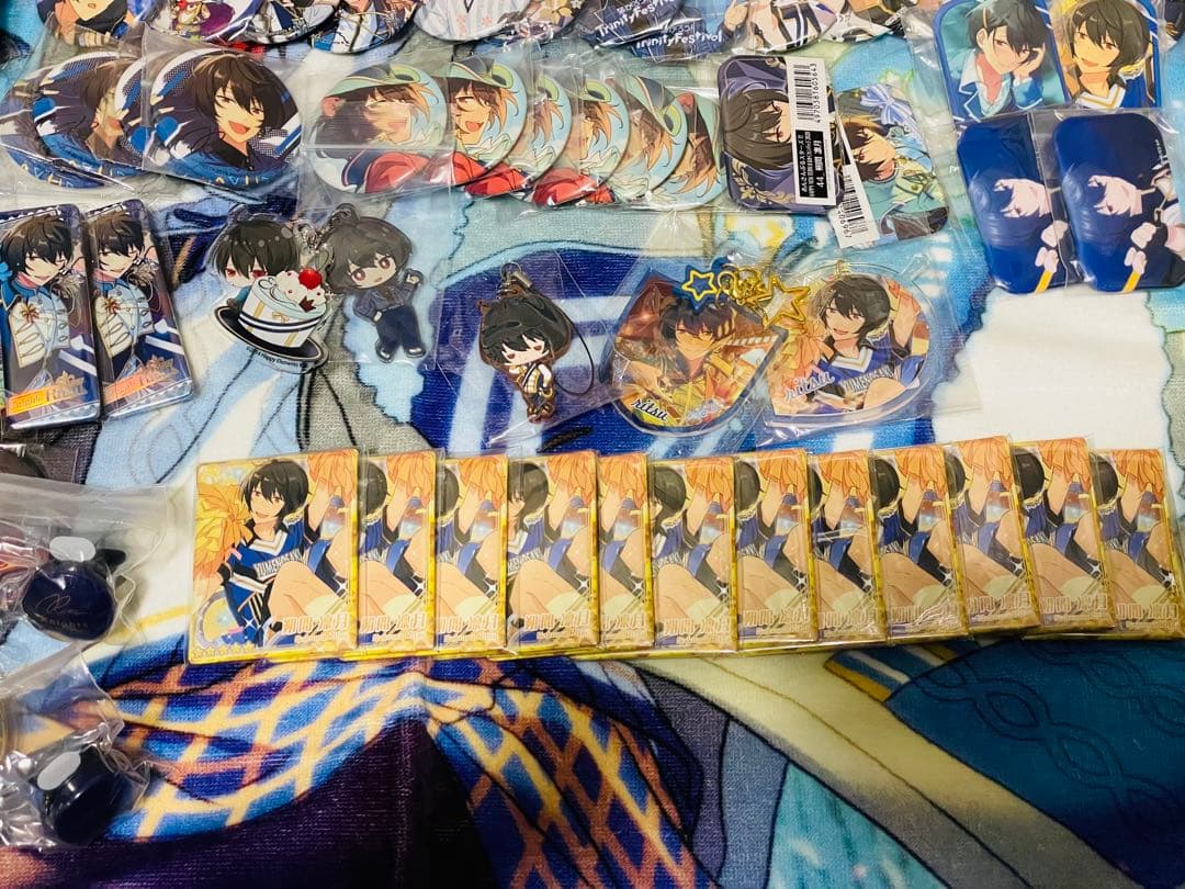 最終値下げ】あんスタ 朔間凛月 グッズまとめ売り - メルカリ