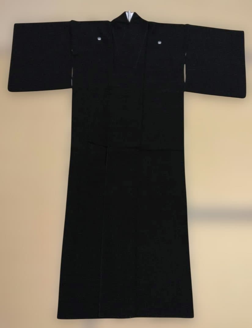 花柳流　紋付　正絹　着物　黒留袖 五つ紋 リサイクル着物】黒留袖 正絹 Sランク 身丈150.5cm 裄丈63cm 袷 京友禅