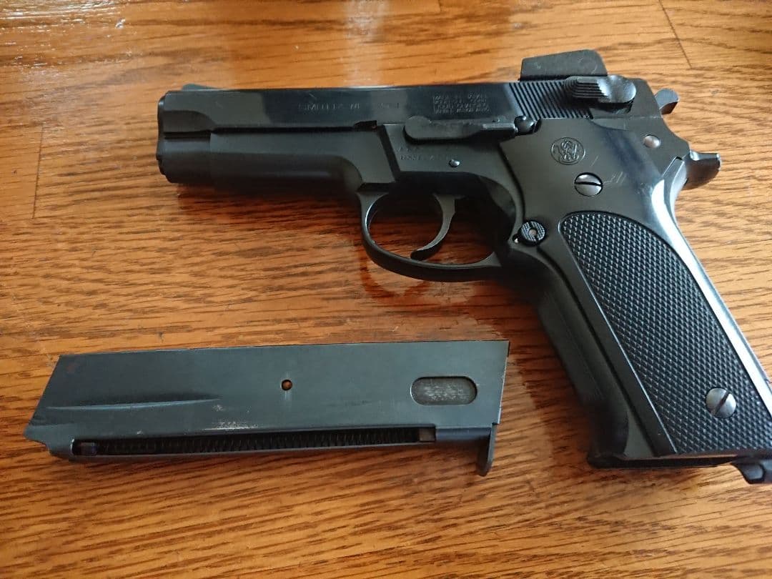 ピストル東京マルイ稼働品 TOKYO MARUI（東京マルイ） 【東京マルイ】18才以上用ガスブローバック