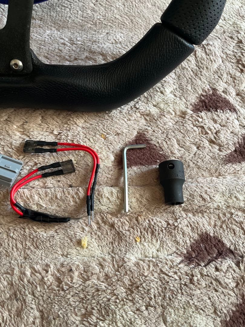 最終値下げ MOMO ステアリングホイール 本体 トレック 美品 z33 - メルカリ