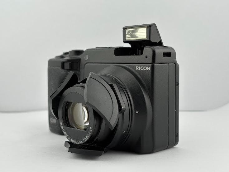 ★美品★リコー RICOH GXR 4.9-52.5mm F3.5-5.6 VC