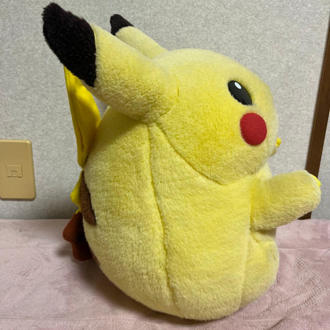 ピカチュウ 等身大 ぬいぐるみ TOMY - メルカリ