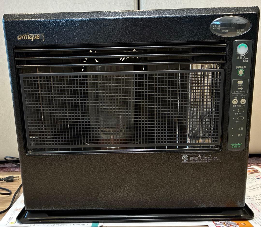 TOYOTOMI 石油ストーブ 黒　antique 5 反射形石油ストーブ | トヨトミ-TOYOTOMI 公式サイト