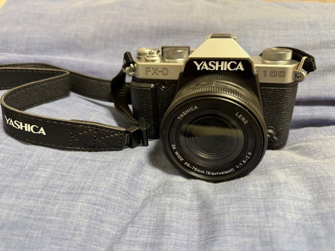 YASHICA FX-D100 デジタルフィルムシミュレーションカメラ - デジタル