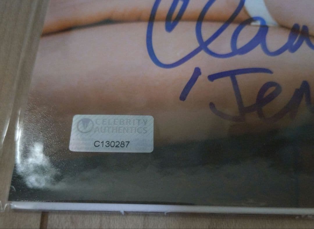 クラウディア（クローディア）ウェルズ 直筆サイン 8×10インチ 東京