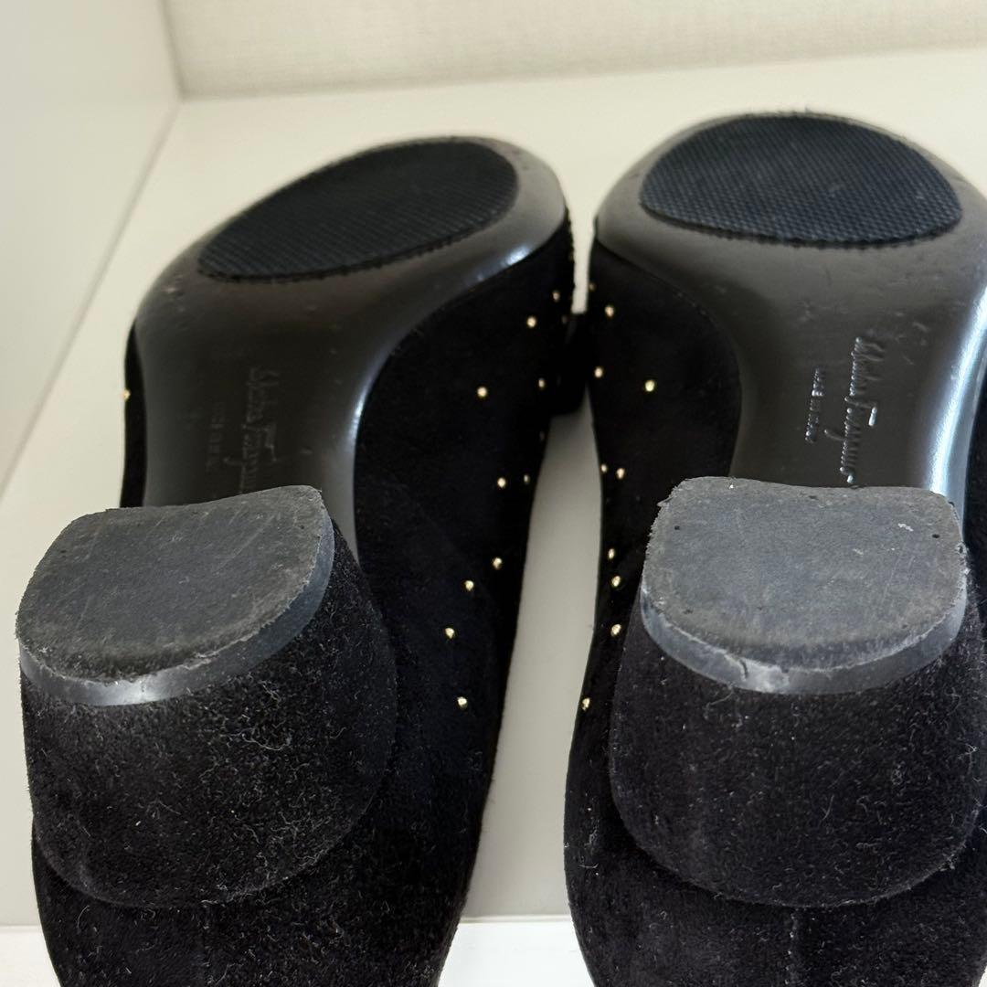 Ferragamo VARA スタッズ パンプス 22.5cm