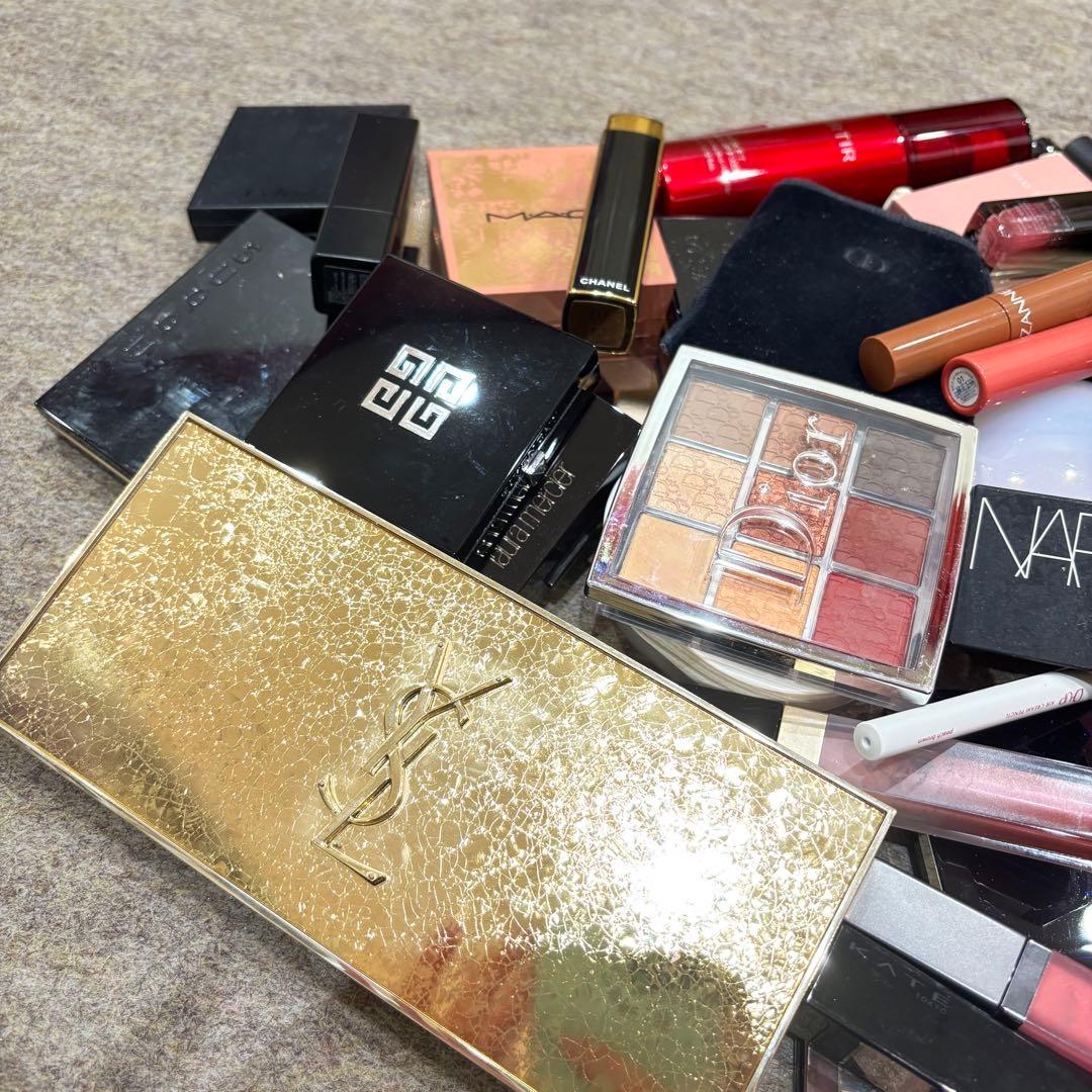 ブランド デパコス多め！ コスメ 化粧品大量纏め売り約40点