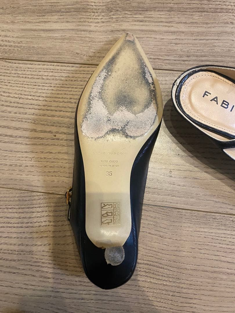 FABIO RUSCONI ブラックフラットシューズ 36 販売 中