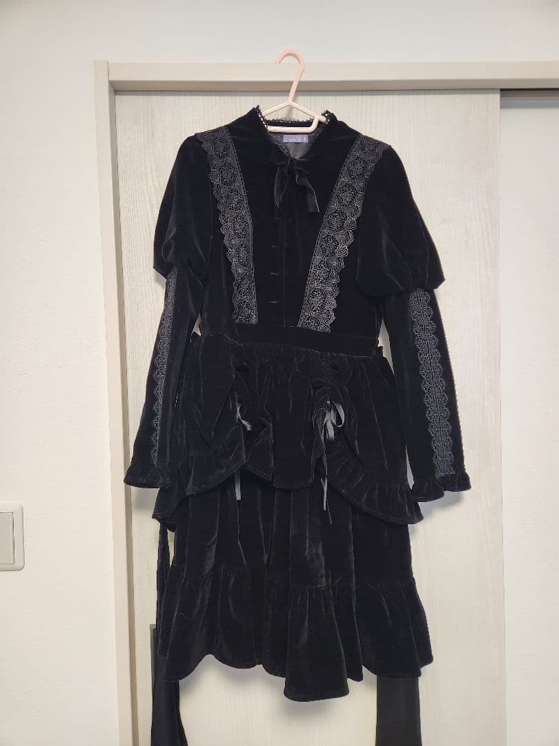 axes femme kawaii ベルベットドールワンピース 黒 ロリータ