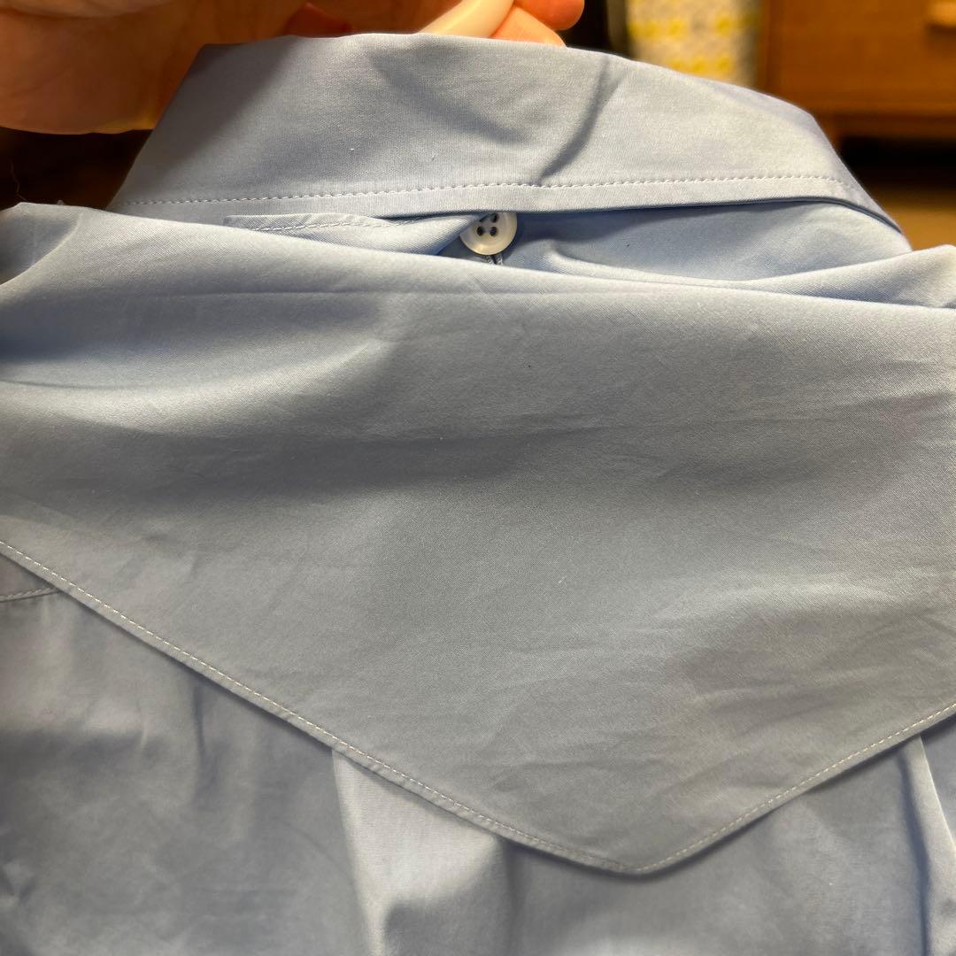 試着のみ】MIUMIU 胸ロゴ スカーフ付 ポプリン シャツ ブルー - メルカリ