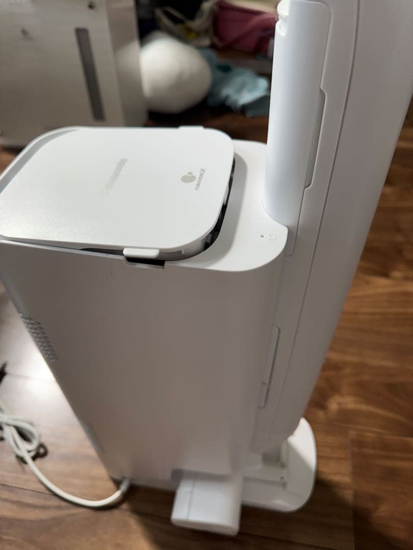 売り切り　Panasonic スティッククリーナー MC–NS100K パナソニック Panasonic ダストステーション搭載 スティッククリーナー