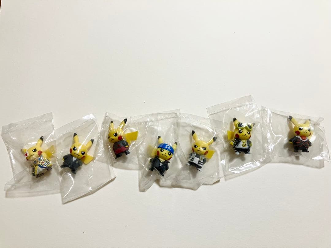 ボスごっこピカチュウ　フィギュア　全７体セット ボスごっこピカチュウ ロケット団フィギュア7体SET 中国限定 - メルカリ