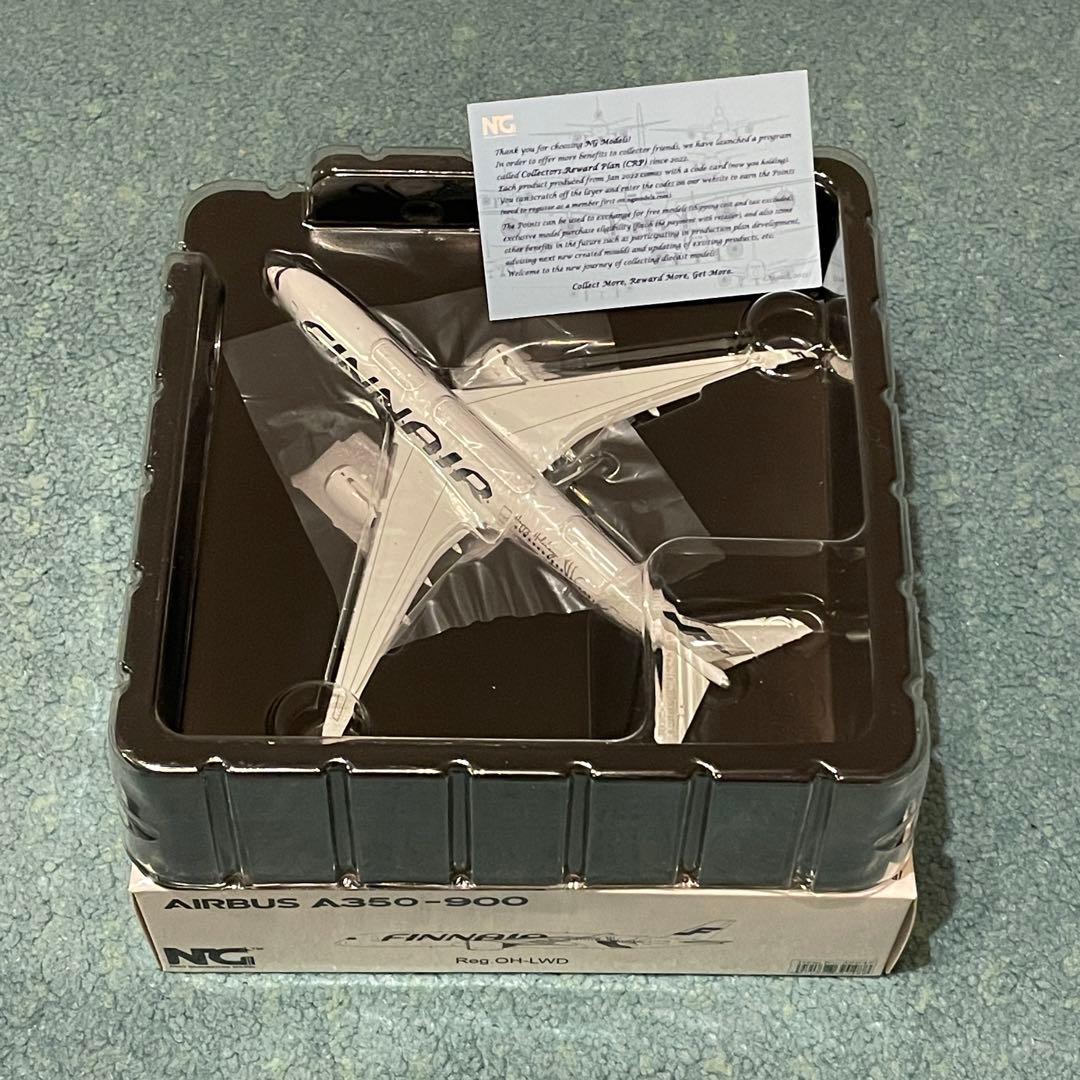 FINNAIR A350-900 OH-LWD HAPPY HOLIDAYS - 航空機・ヘリコプター価格