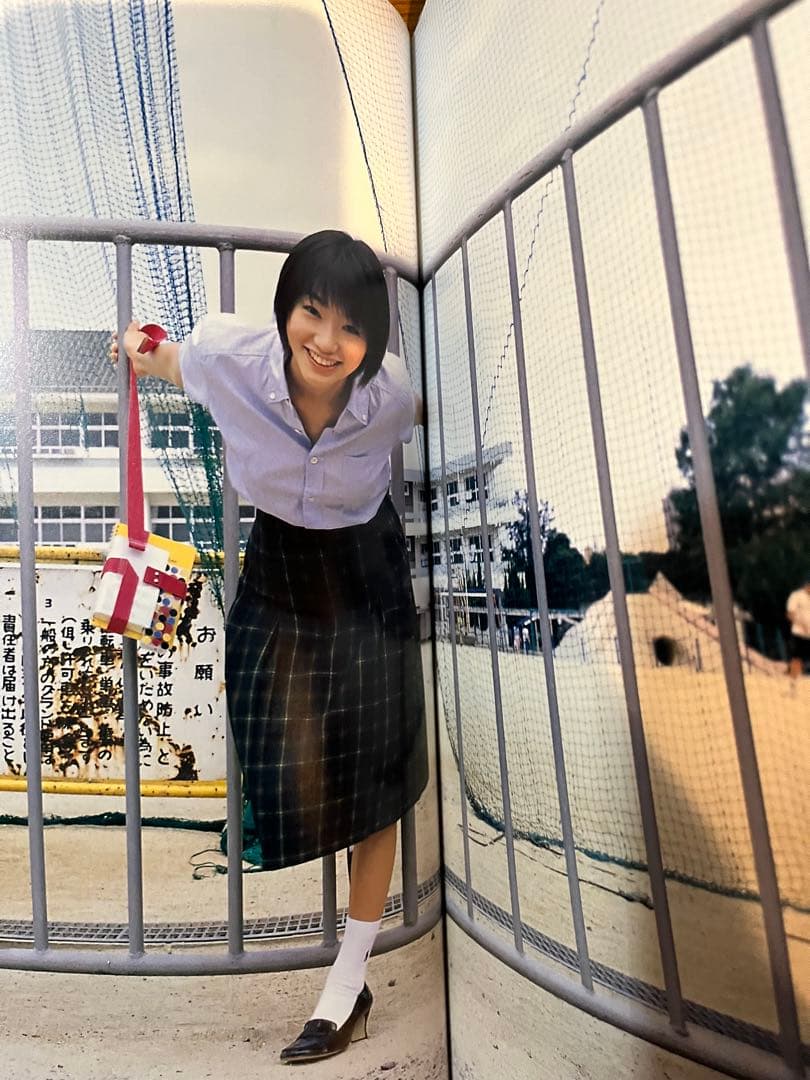 Love box : 眞鍋かをり　写真集箱入り　タレント　グラビア