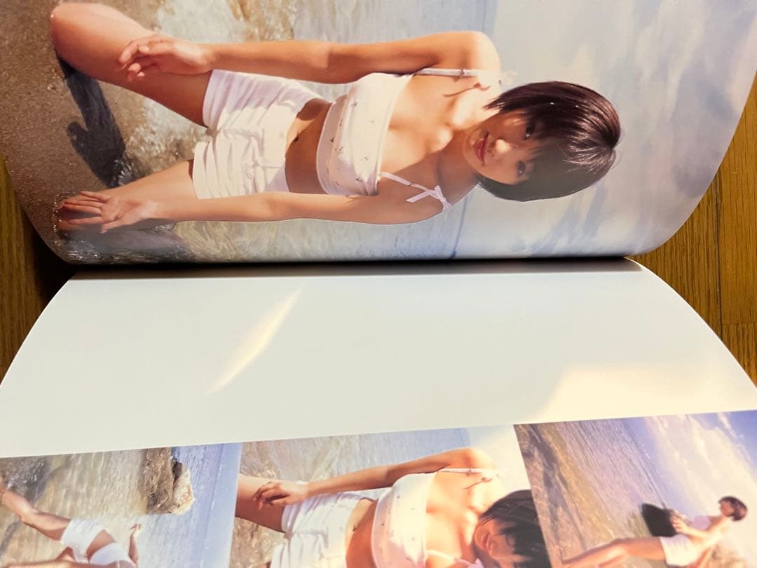 Love box : 眞鍋かをり　写真集箱入り　タレント　グラビア