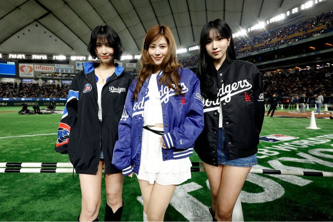 MOMO着用 MLB カブス ジャケット - メルカリ
