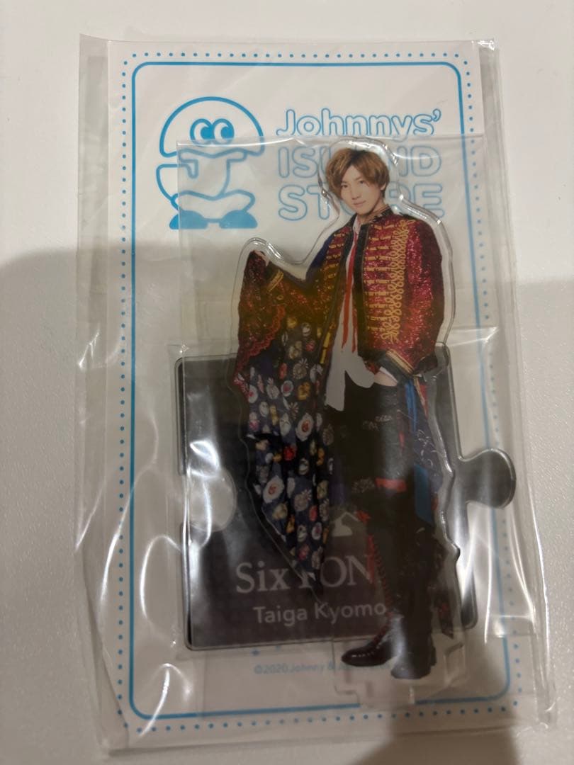 SixTONES アクスタ 6体 20夏 アイランドストア - メルカリ
