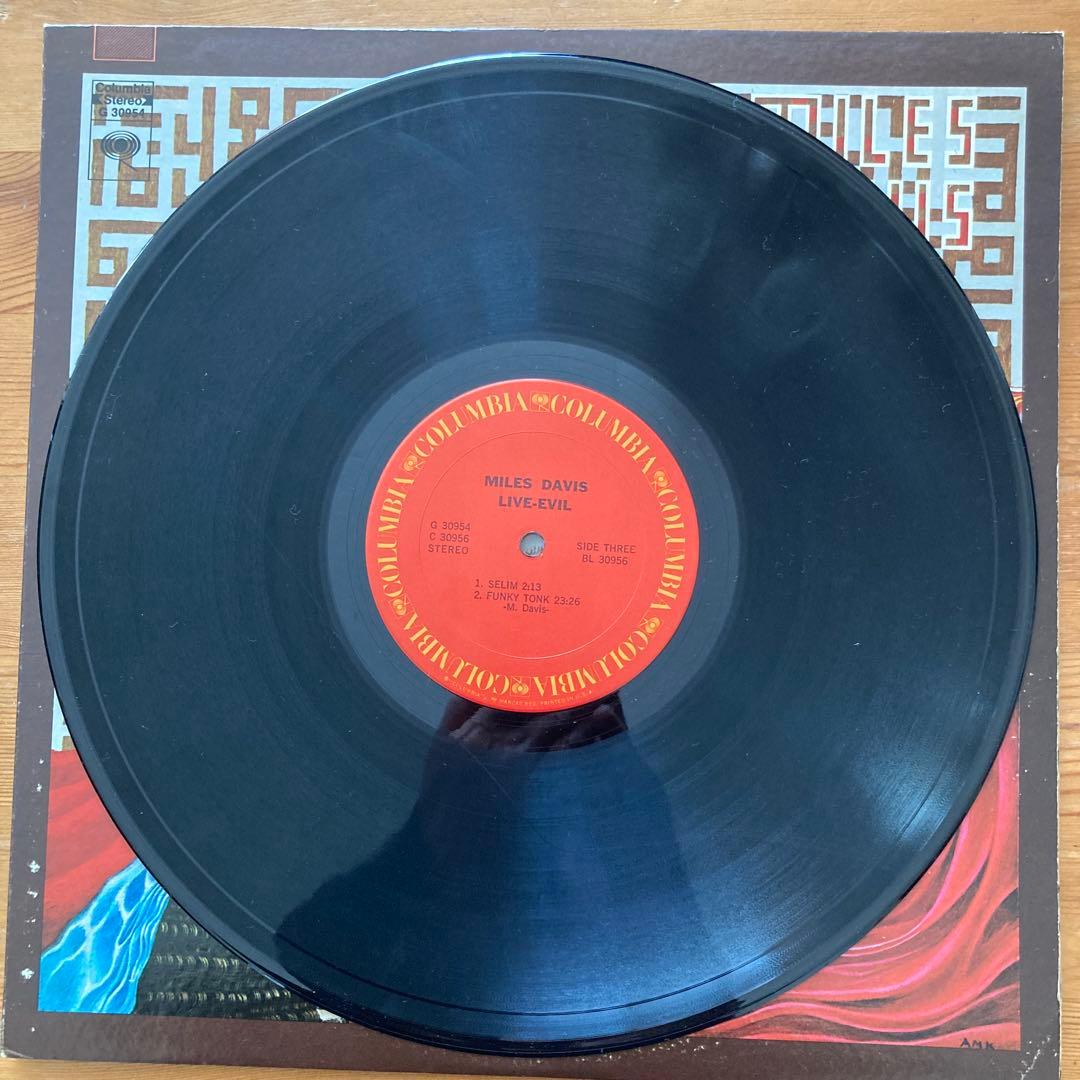 JAZZ L PレコードMiles Davis /￼LIVE-EVIL二枚組 - メルカリ