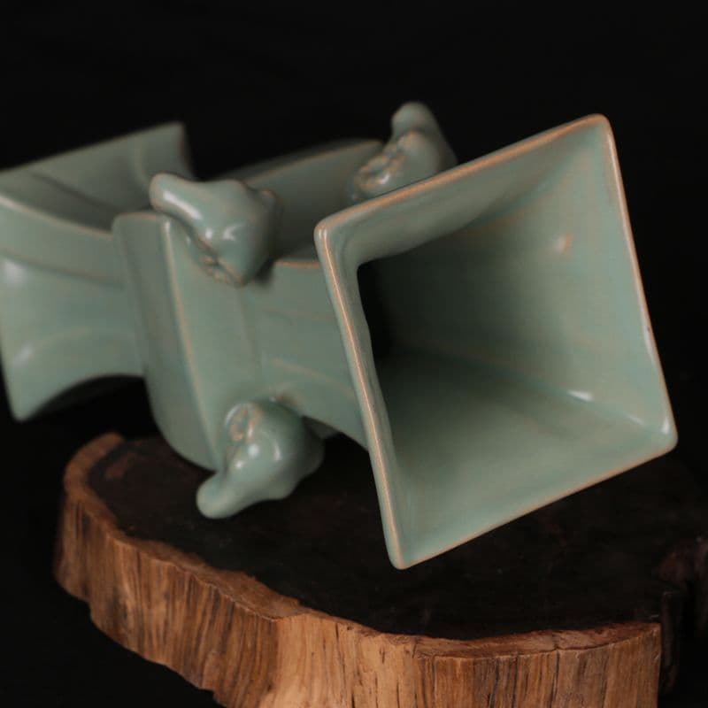 宋 汝窯 青釉 四羊尊瓶 現代工芸品 美術品 置物