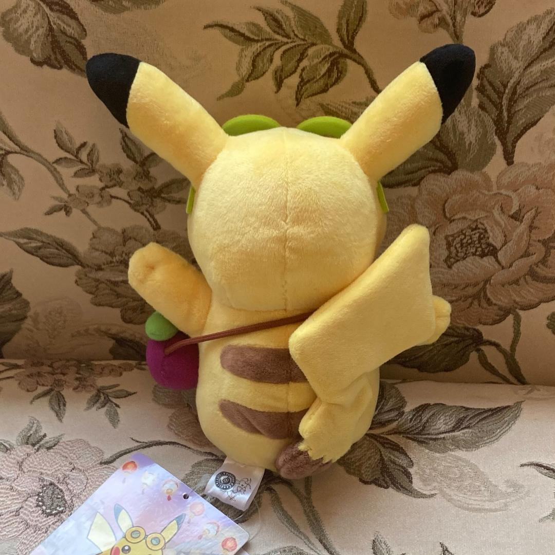 新品タグ付き ポケモンセンター台北 ピカチュウ ぬいぐるみ 台湾店内