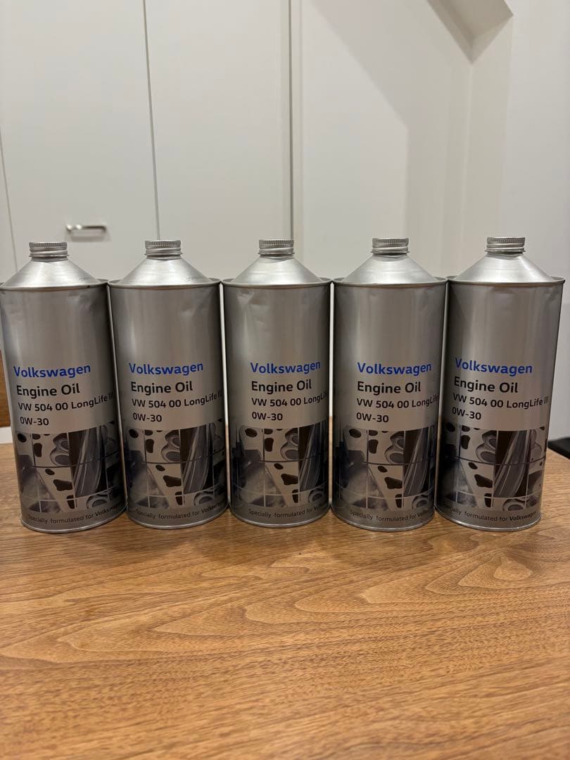 5本セット◾️5L◾️フォルクスワーゲン◾️アウディ◾️純正エンジンオイル ◾️0W-30 Audi（アウディ） 【5本 セット】AUDI(アウディ) エンジンオイル 0W30