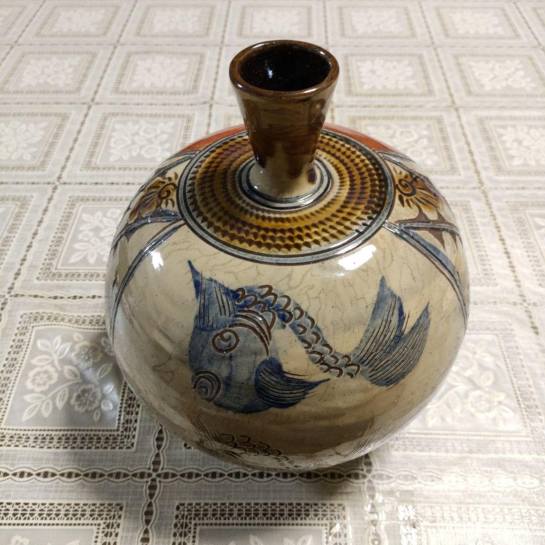 ☆壺屋焼☆名工新垣勲 赤絵魚紋壷、花瓶 - メルカリ