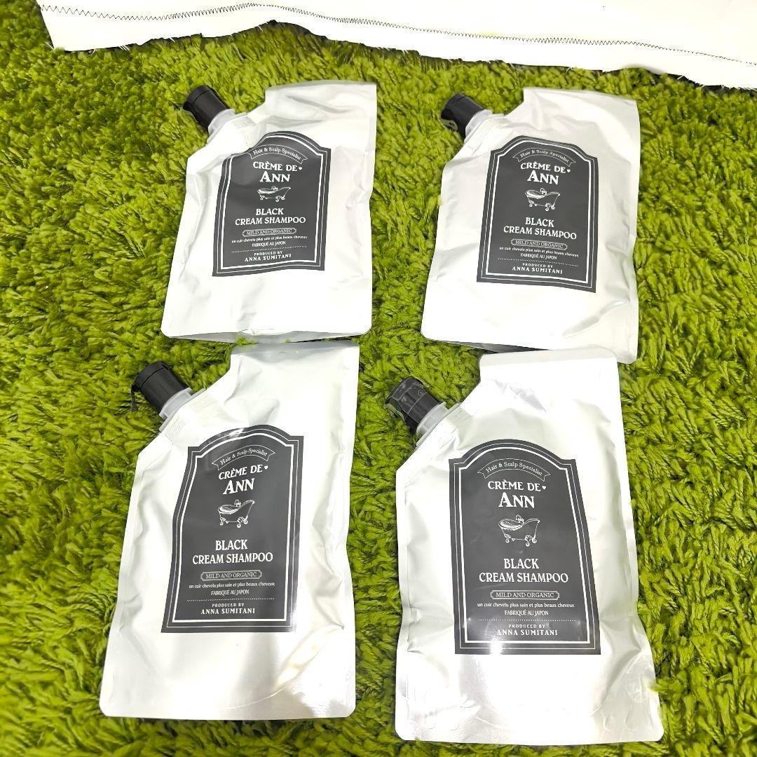 クレーム・ド・アン ブラッククリームシャンプー 300g 4本セット