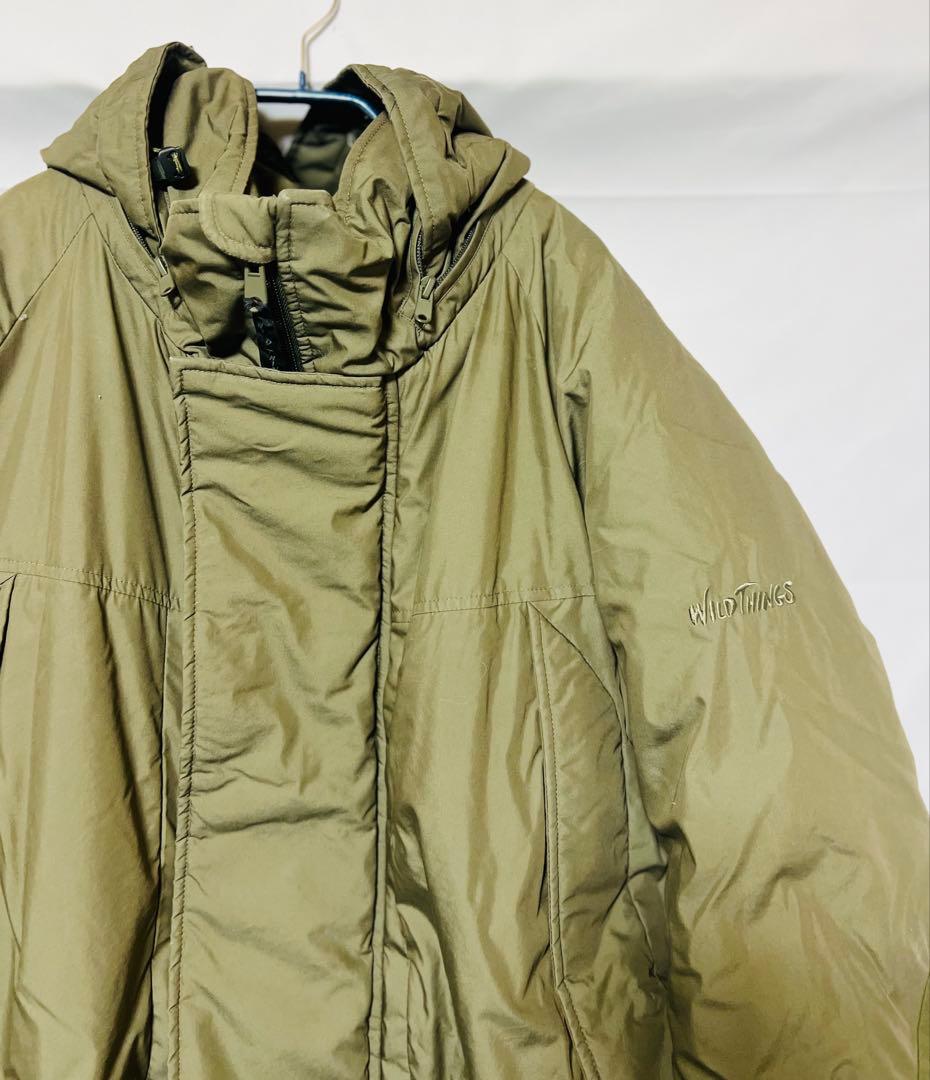 【美品】WILD THINGS×ナノユニバース 別注 モンスターパーカー　カーキ 2023-2024秋冬新作 ワイルドシングス モンスターパーカー O.D カーキ
